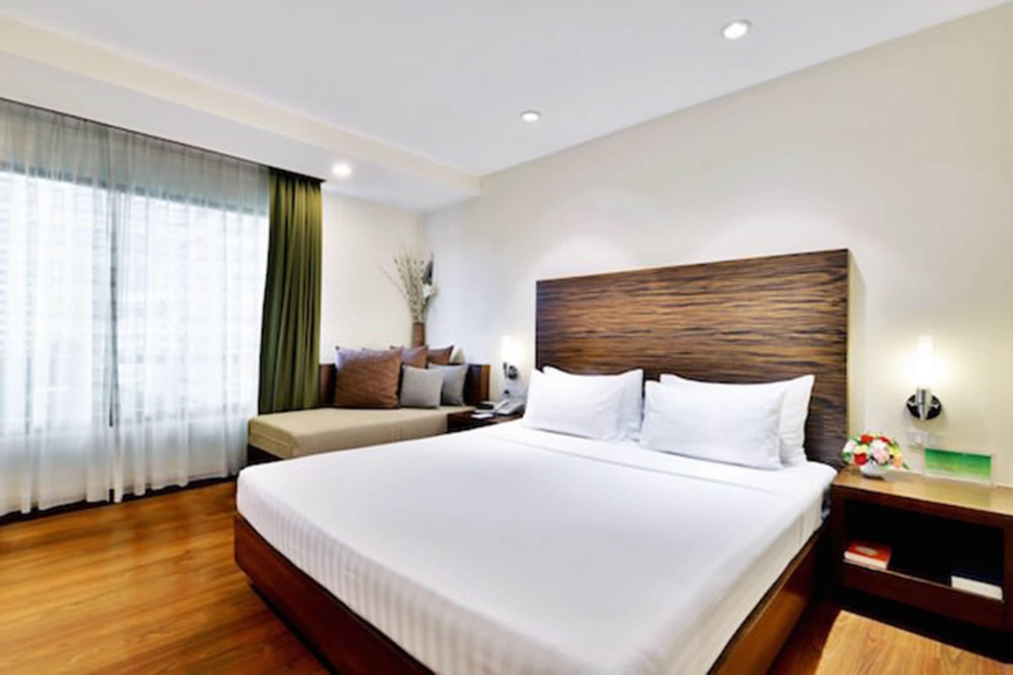 St. James Hotel Bangkok Exterior foto