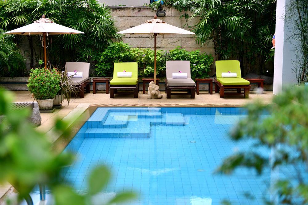 St. James Hotel Bangkok Exterior foto