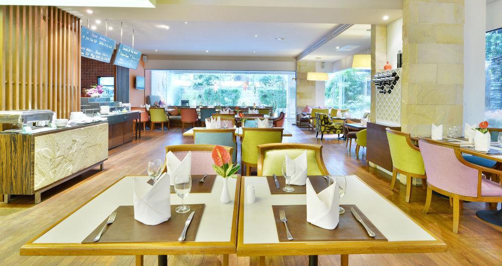 St. James Hotel Bangkok Exterior foto